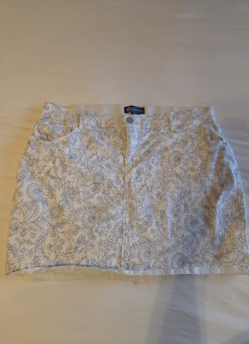 Paisley Printed Scallop Trim Skirt